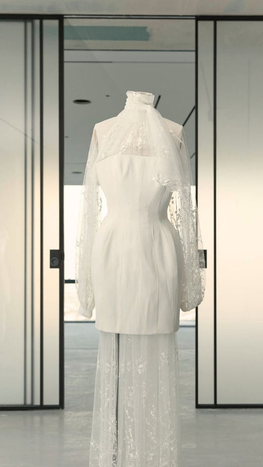 Her White Sculpture Corsage