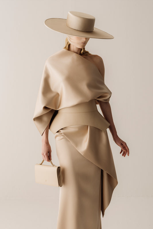 Her Beige Leather Cincher