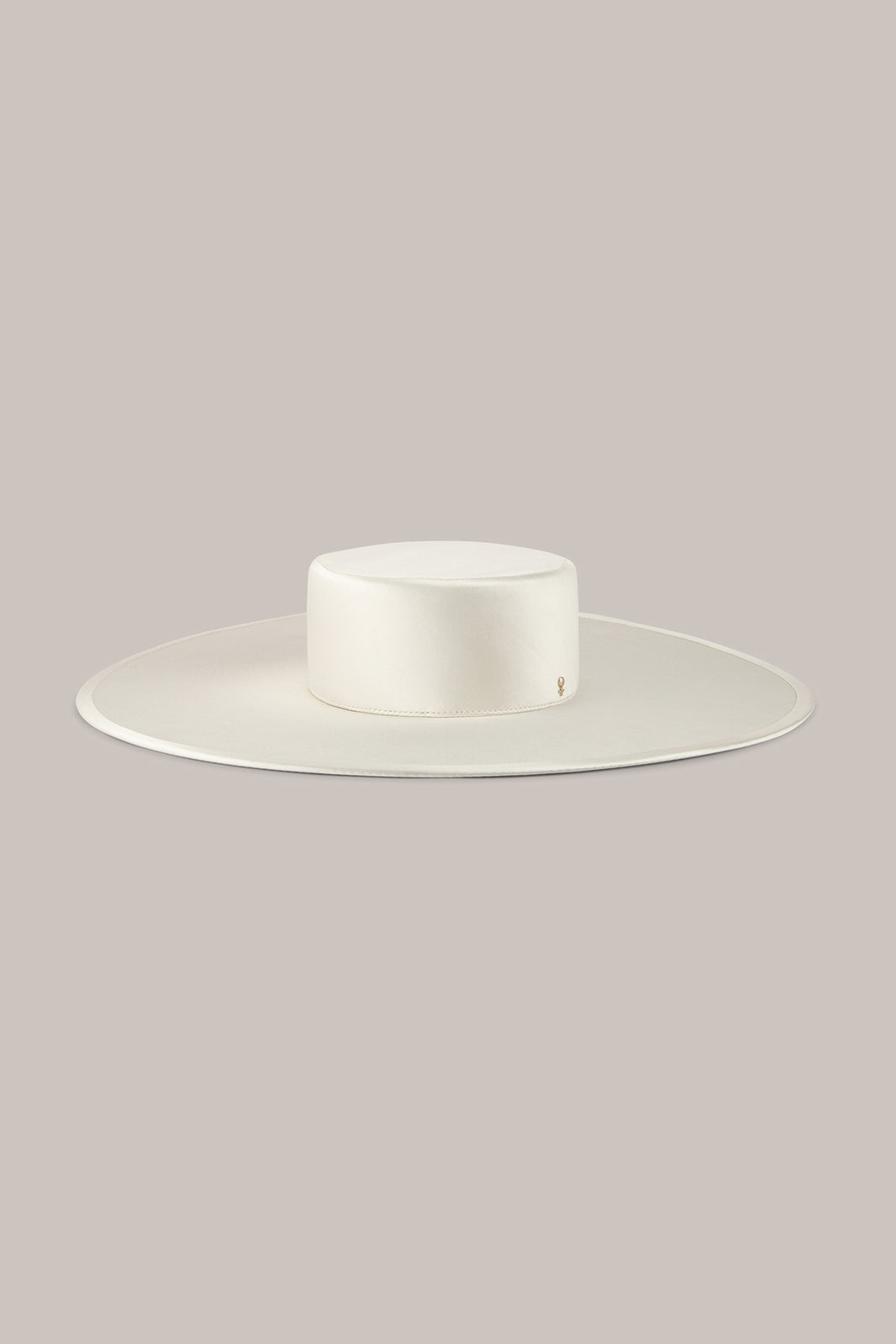 Her Voile Satin Hat in White
