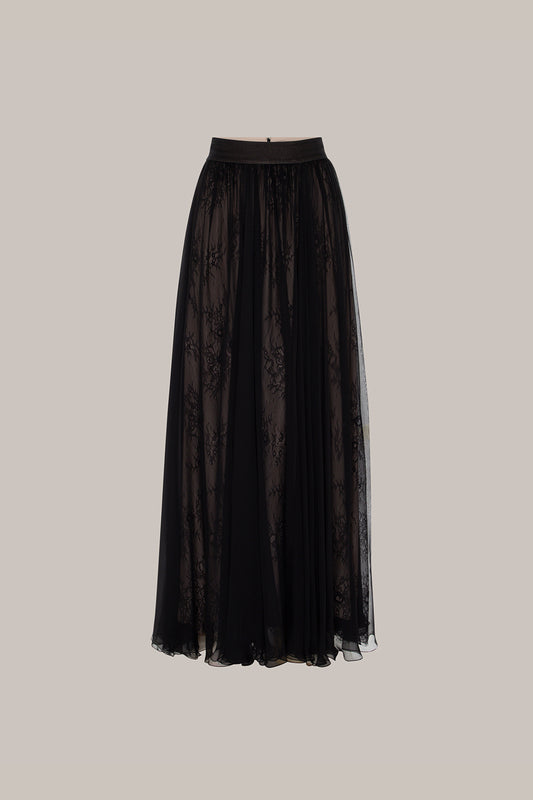 Her Full Fine Skirt With Black Lace
