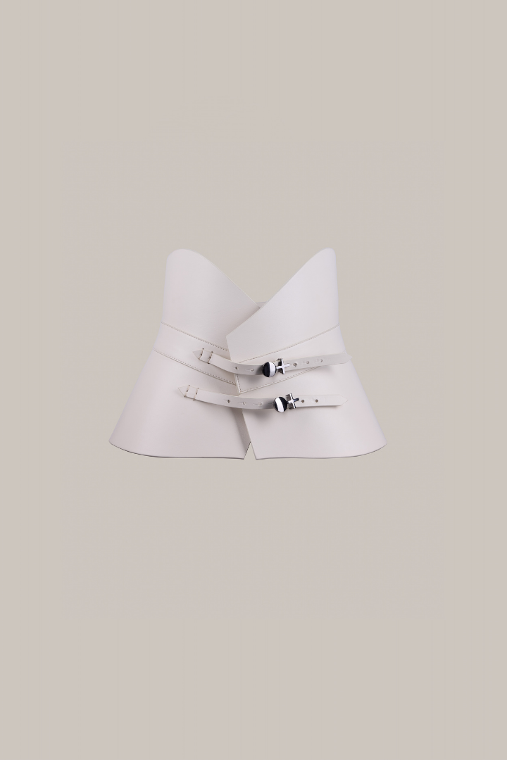 Her Anima Leather Waist  White Cincher