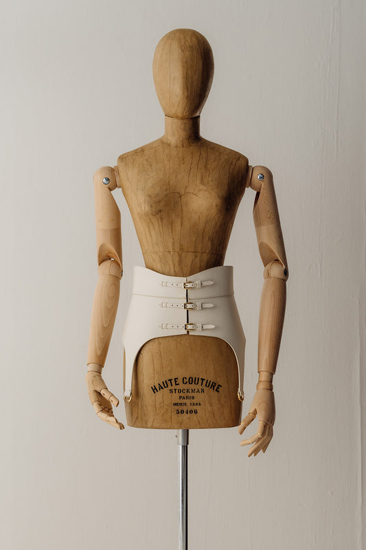Her White Fringes Corset Belt