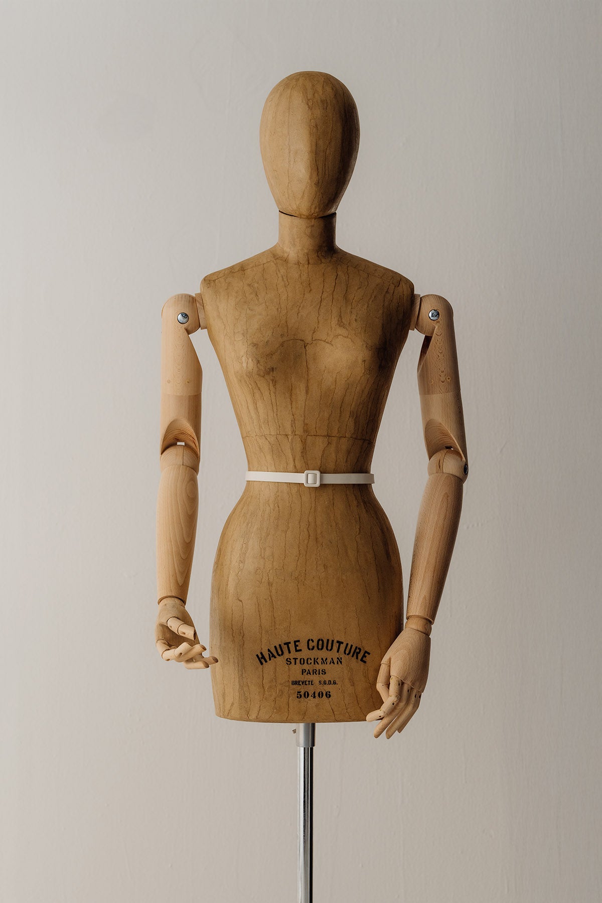 Her White Leather Thin Belt