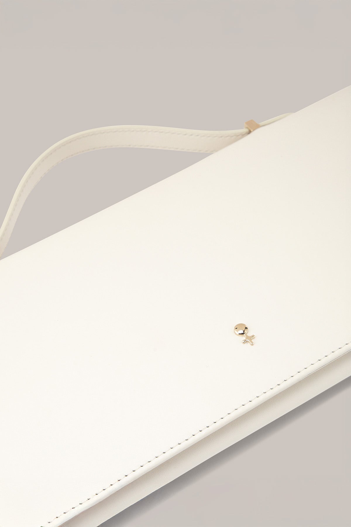 Her White Leather Bag