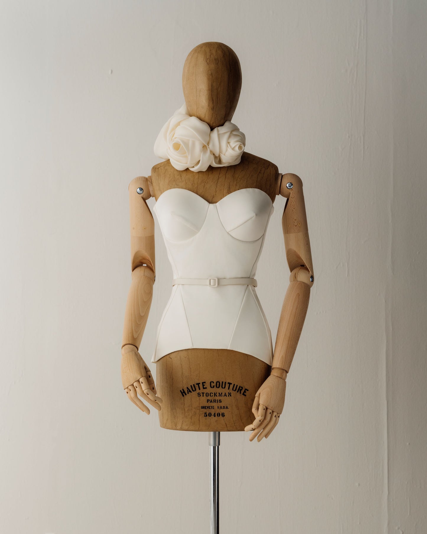 Her Corsage With Cups White