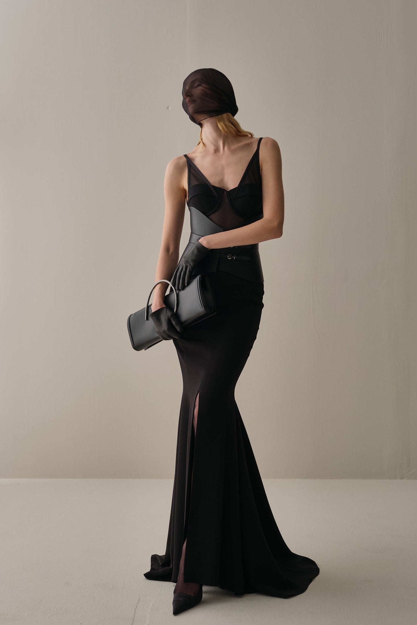 Her Black Silk Viscose Pencil Skirt With Flared Back