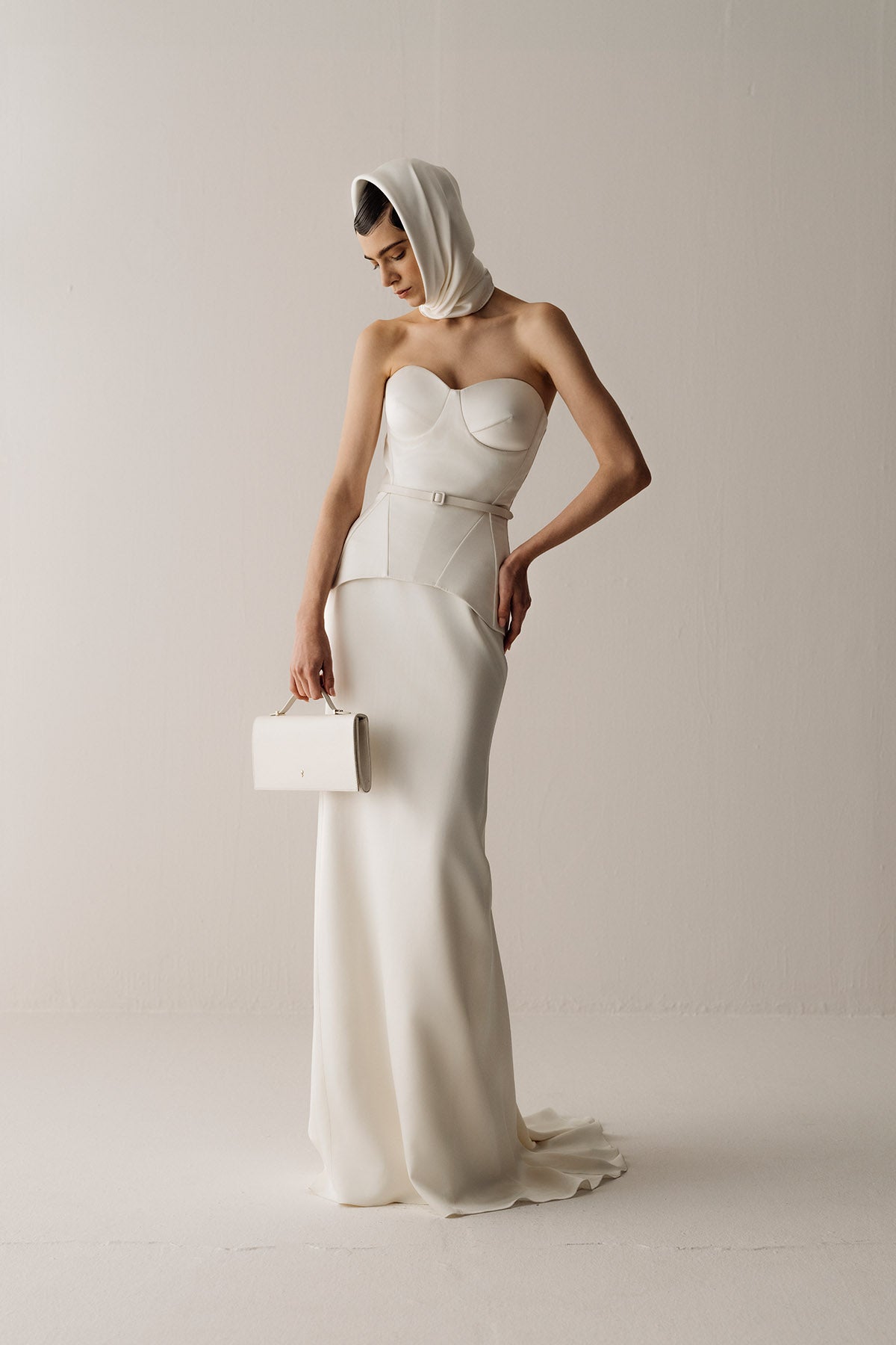 Her Corsage With Cups White