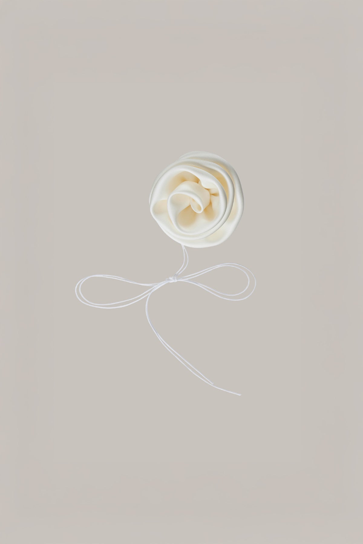 Her Rose Silk White Chocker