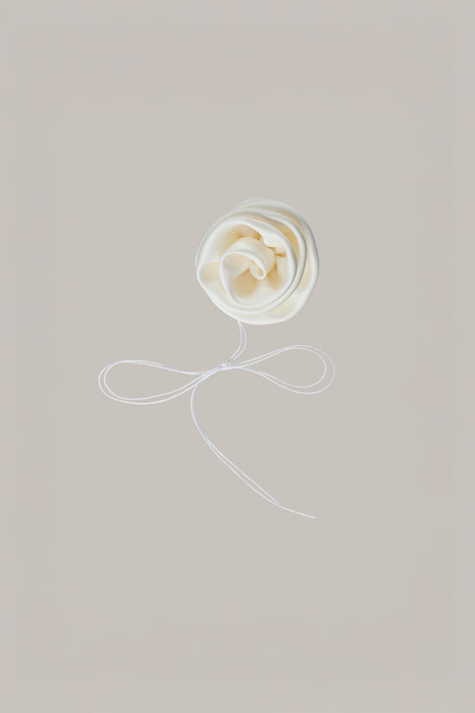 Her Rose Silk White Chocker