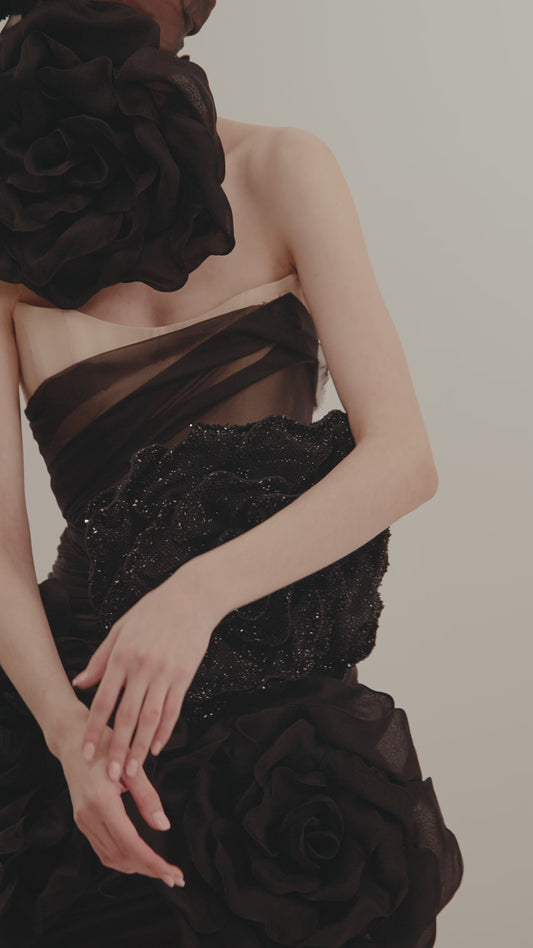Her Black Crystal Flower